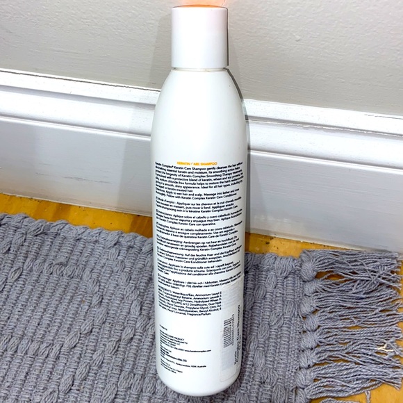 NWT SMOOTH THERAPY KERATIN COMPLEX KERATIN CARE SHAMPOO 400ml - Picture 2 of 5